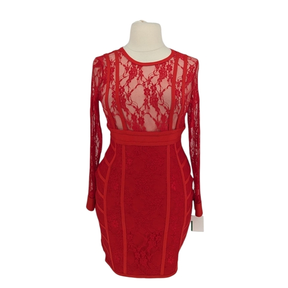 01423 NWOT Venus Lace Bandage Dress Red Size XLarge sexy holiday party cocktail - Picture 1 of 9